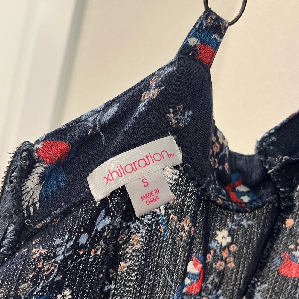 Flowy Patterned Jumpsuit - Picture 5 of 5